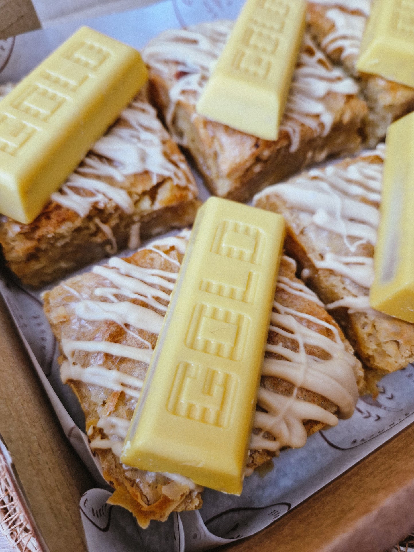 The 'Gold Bar' Blondie Box